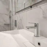 New Modern Apartment *